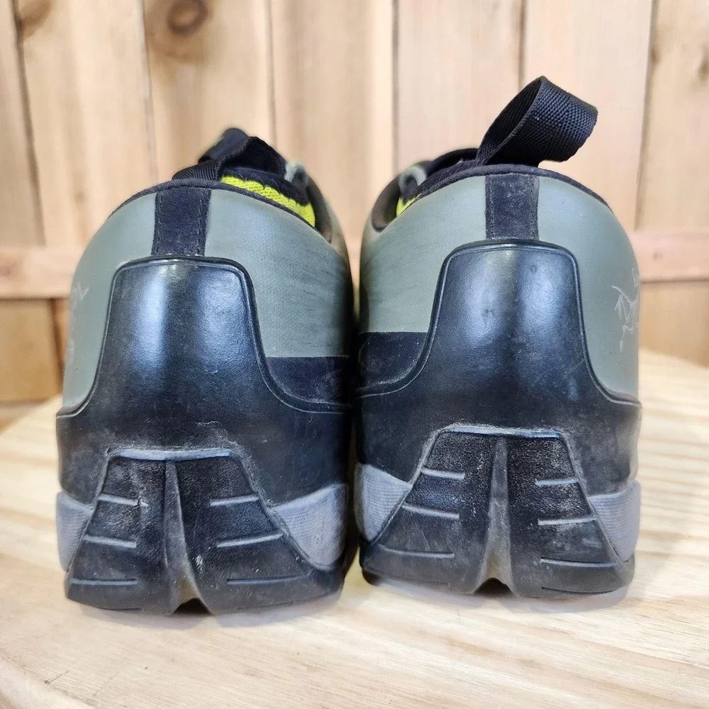 Arc'teryx Acrux FL Approach Shoes Mens 12 Green Trail Hiking Vibram Outdoor